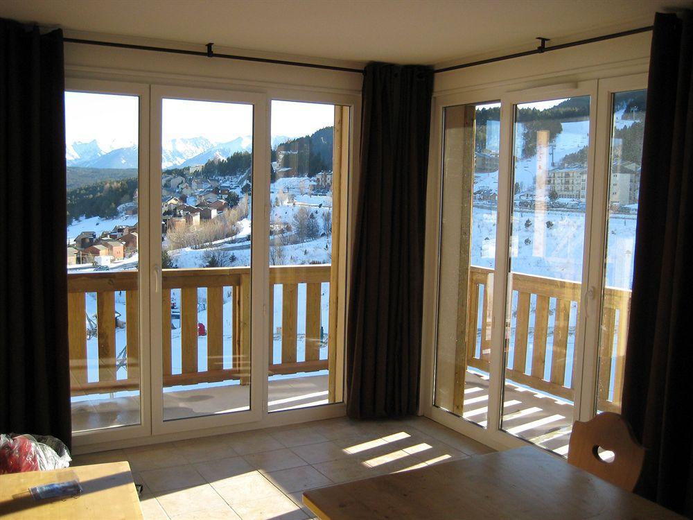 Lagrange Vacances L'Oree Des Cimes Les Angles  Exterior photo